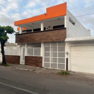 CASA EN VENTA FRAC FLORESTA