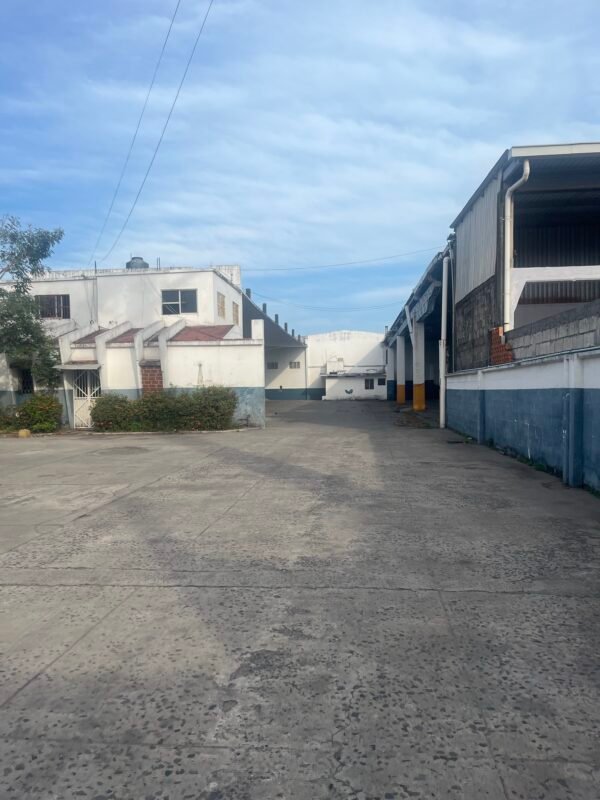 TERRENO EN VENTA UBICADO SOBRE MIGUEL ALEMAN VERACRUZ