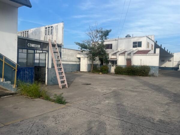 TERRENO EN VENTA UBICADO SOBRE MIGUEL ALEMAN VERACRUZ