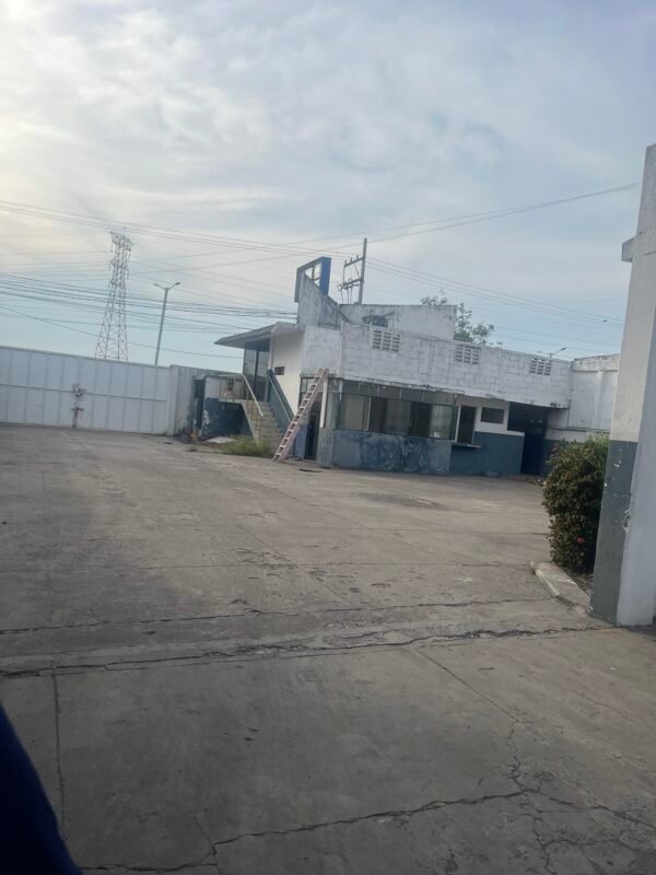 TERRENO EN VENTA UBICADO SOBRE MIGUEL ALEMAN VERACRUZ