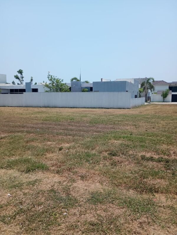 Hermoso terreno en venta en Fraccionamiento Río del Dorado