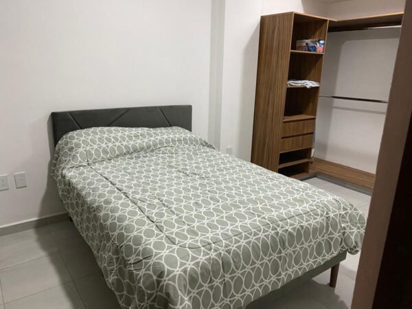 DEPARTAMENTO AMUEBLADO EN RENTA UBICADO COSTA DE ORO