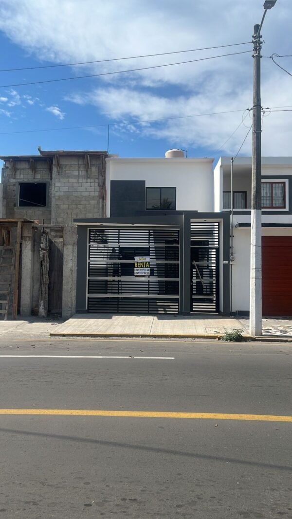 6ec32898-e54b-4b54-9a92-282dc5d8c580 CASA EN RENTA EJIDO PRIMERO DE MAYO SUR BOCA DEL RIO VER.