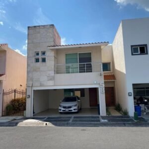 CASA EN VENTA LOMAS RESIDENCIAL ALVARADO, VER.