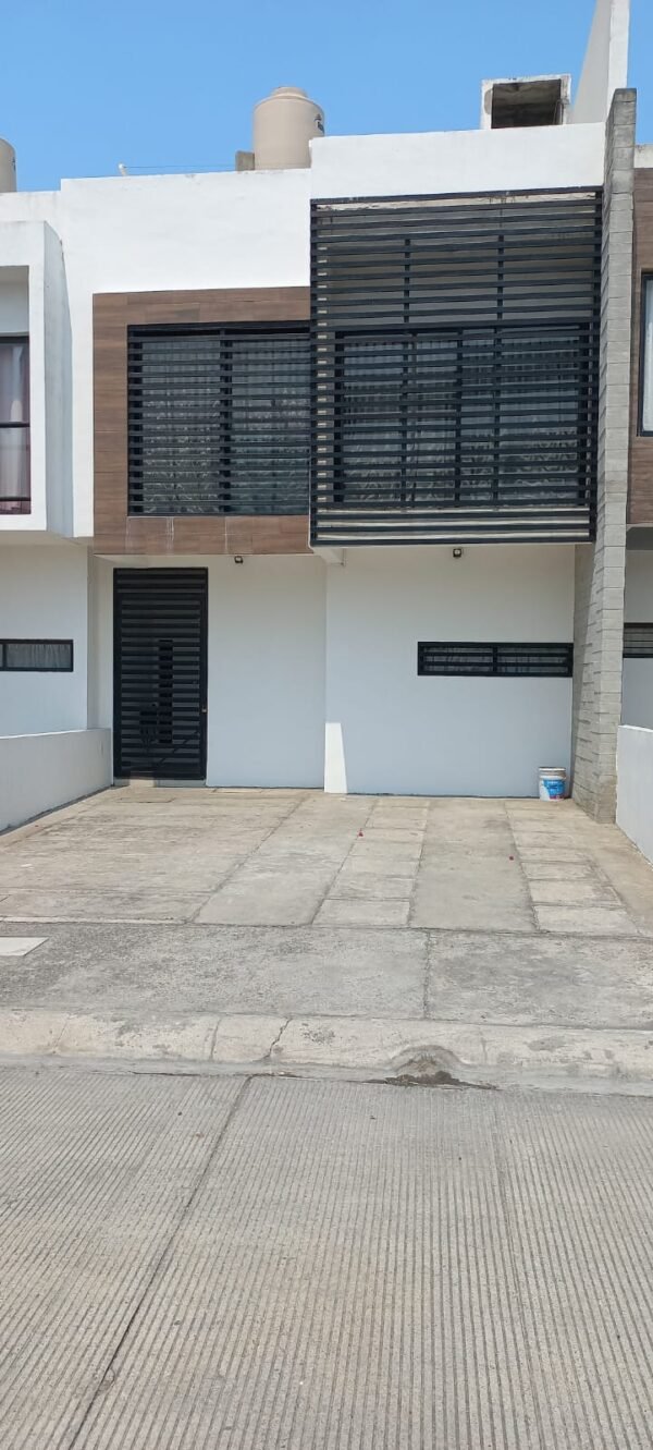 PHOTO-2026-01-24-10-49-22 CASA AMUEBLADA Y EQUIPADA EN RENTA FRAC. ALIKA VERACRUZ