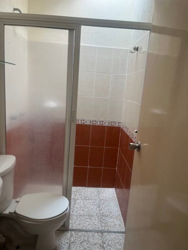 CASA DE UNA RECAMARA AMUEBLADA EN RENTA HIPICO BOCA DEL RIO, VER.